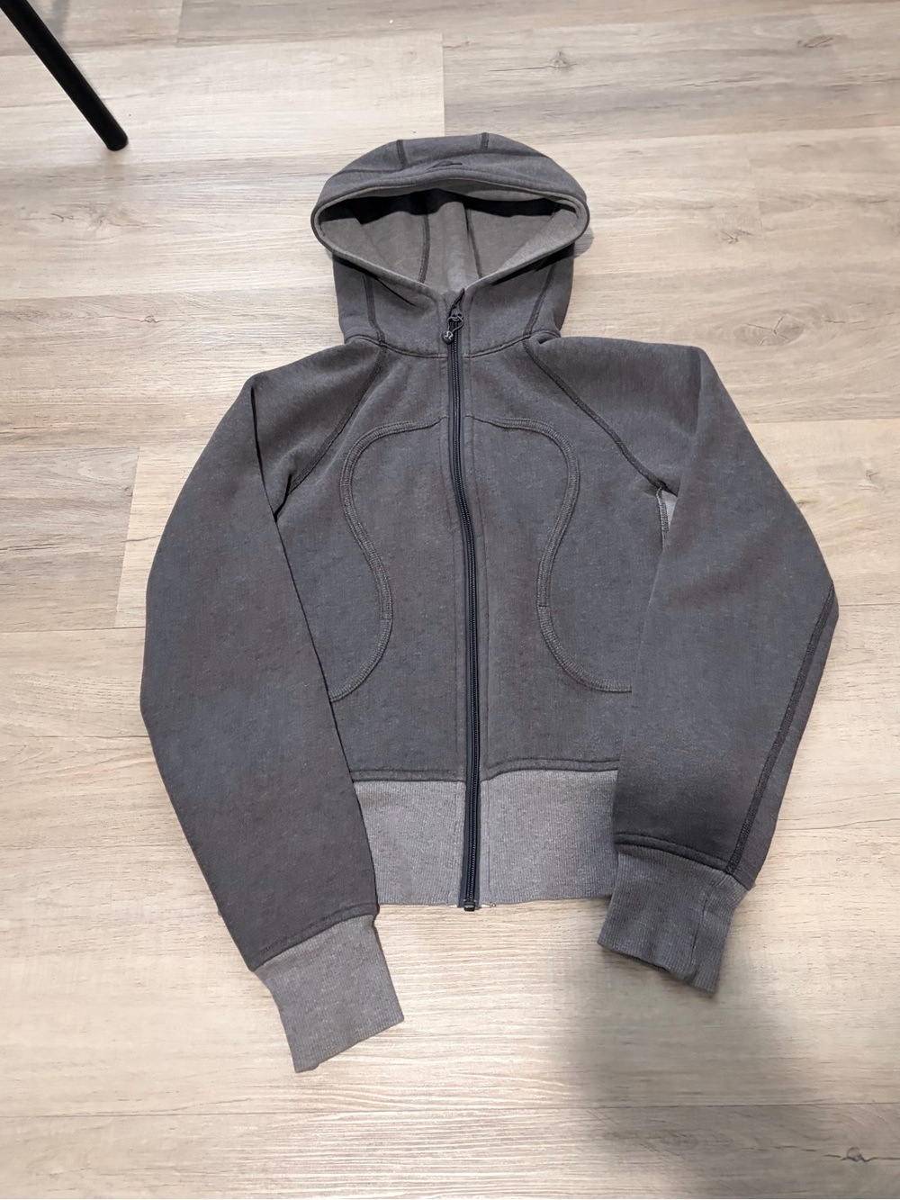 Vintage Lululemon grey scuba hoodie